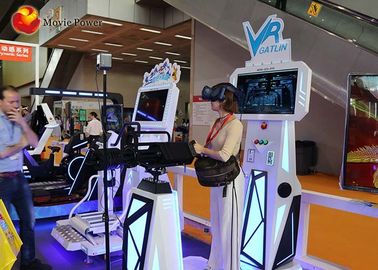 Một người chơi đứng lên thiết bị VR 9D trong nhà Shooting Simulator