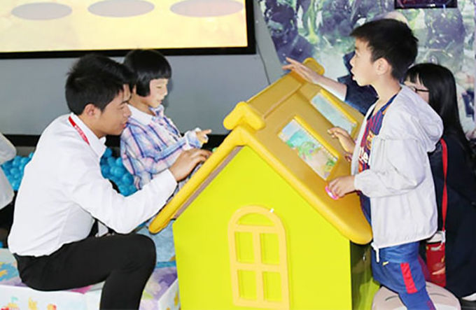 Thiết bị công viên chủ đề dành cho trẻ em Trò chơi tương tác AR Hệ thống chiếu tranh 2